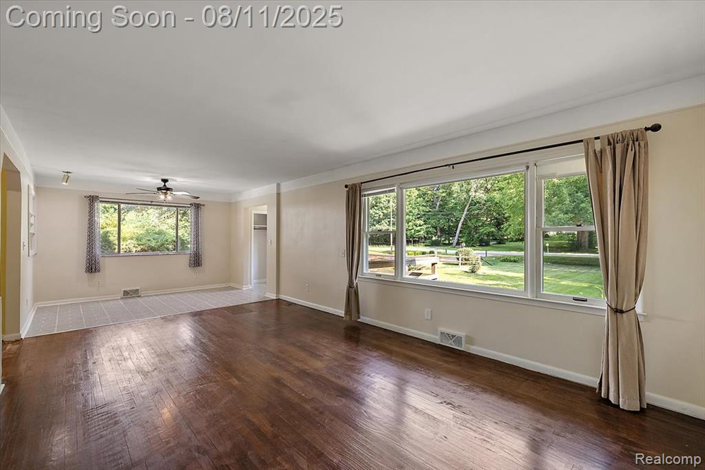 741 West Livingston Road Highland, MI 48357 - Photo 19 of 70 Gallery Image 19