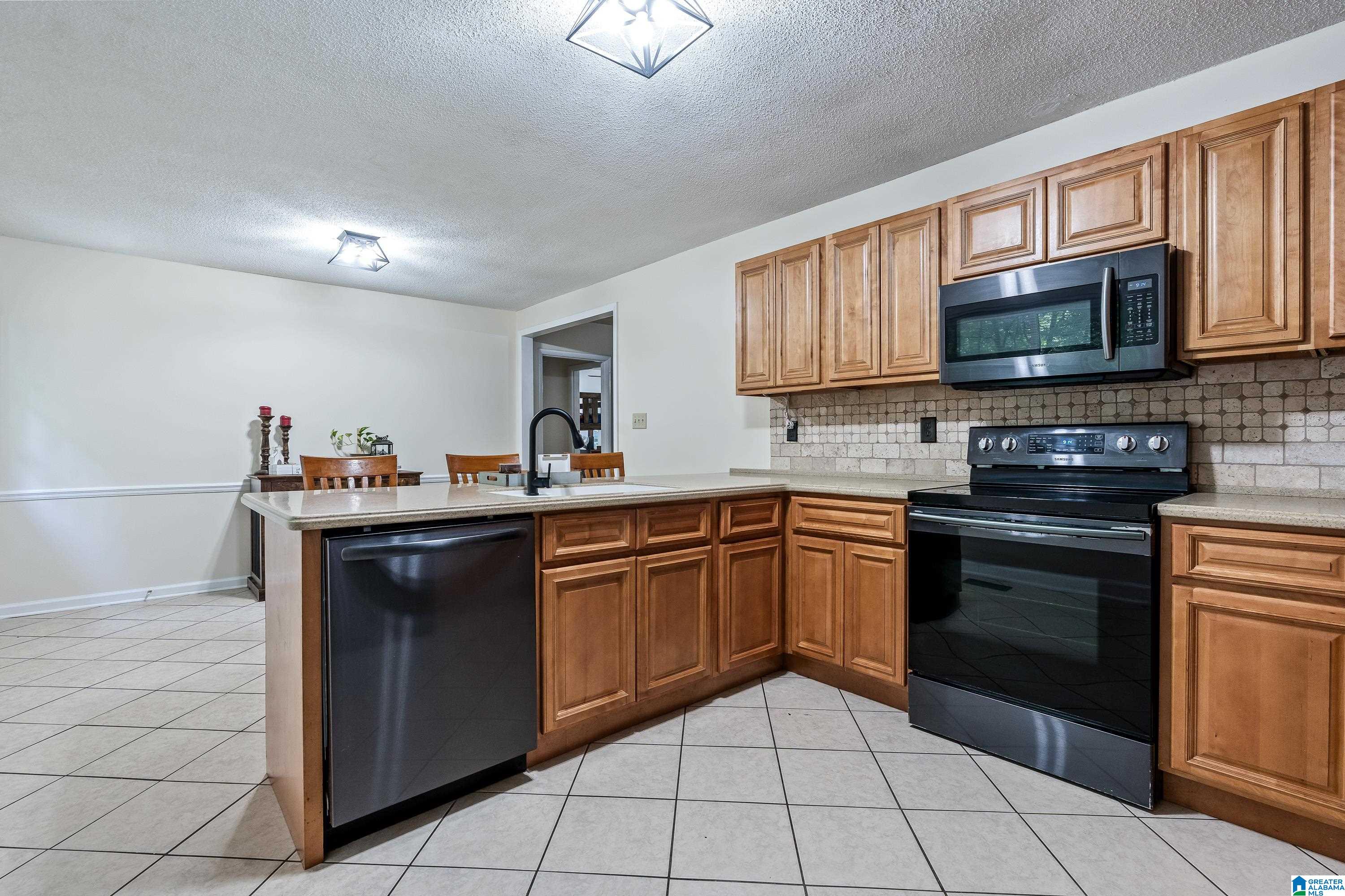 45 Viewpoint Circle Odenville, AL 35120 - Photo 11 of 32