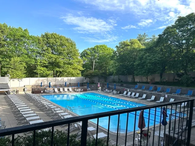 $2,750 | 33 Pond Avenue, Unit 401, Brookline, MA 02445