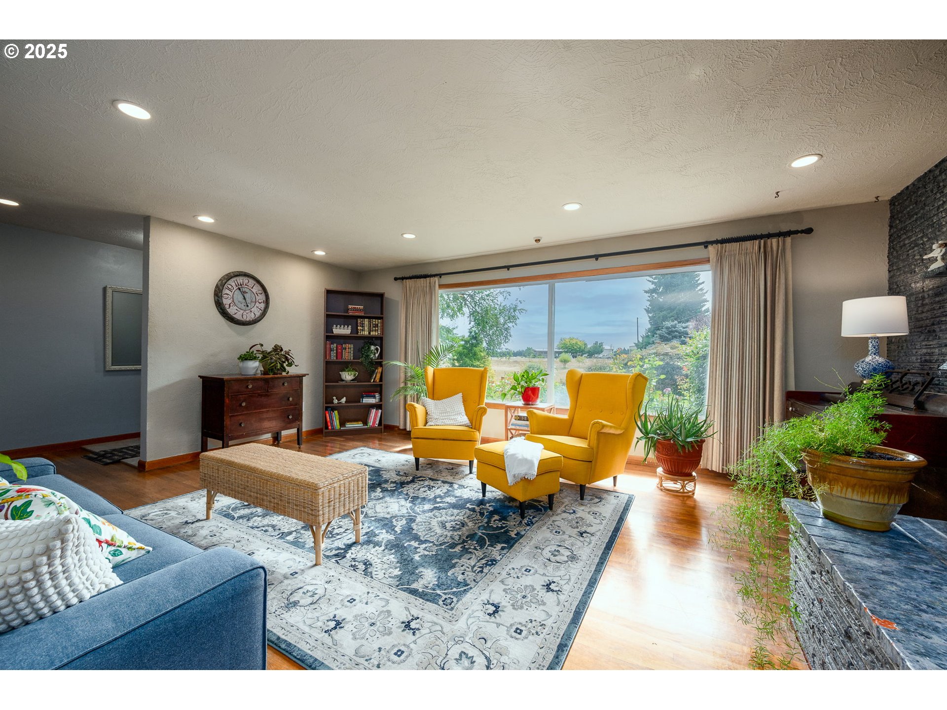 29497 South Meridian Road Hubbard, OR 97032 - Photo 18 of 46