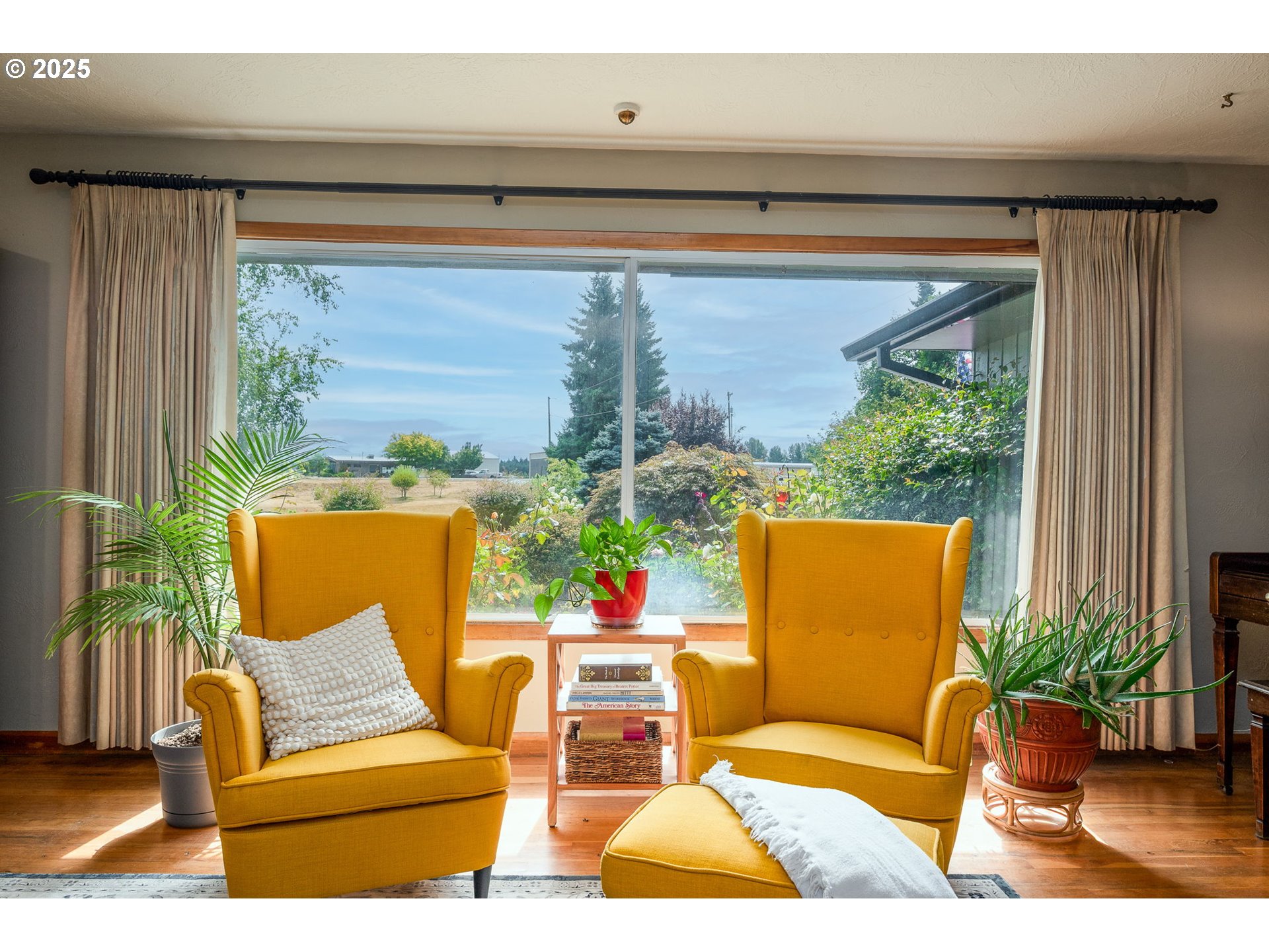 29497 South Meridian Road Hubbard, OR 97032 - Photo 19 of 46