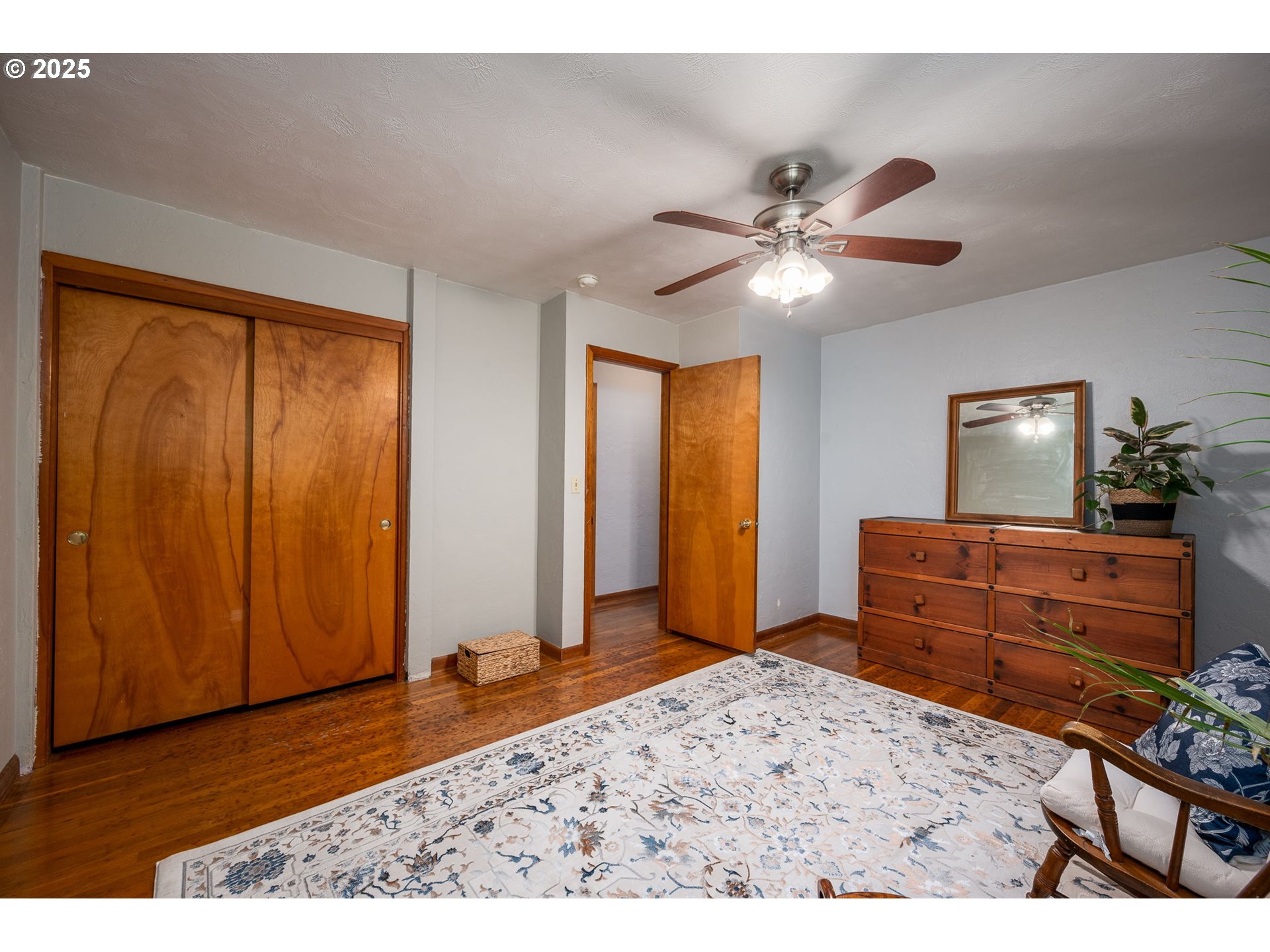 29497 South Meridian Road Hubbard, OR 97032 - Photo 27 of 46