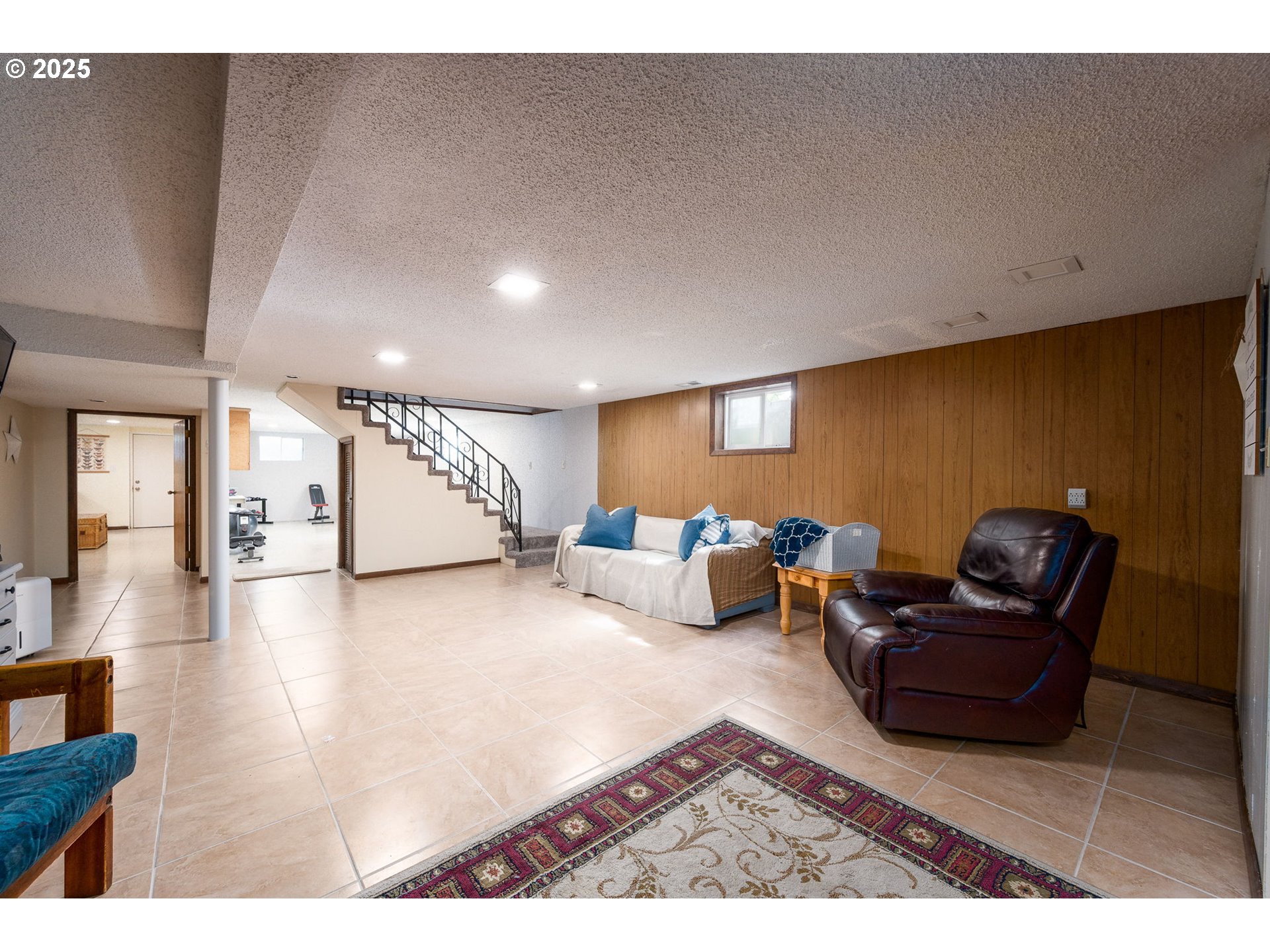 29497 South Meridian Road Hubbard, OR 97032 - Photo 35 of 46