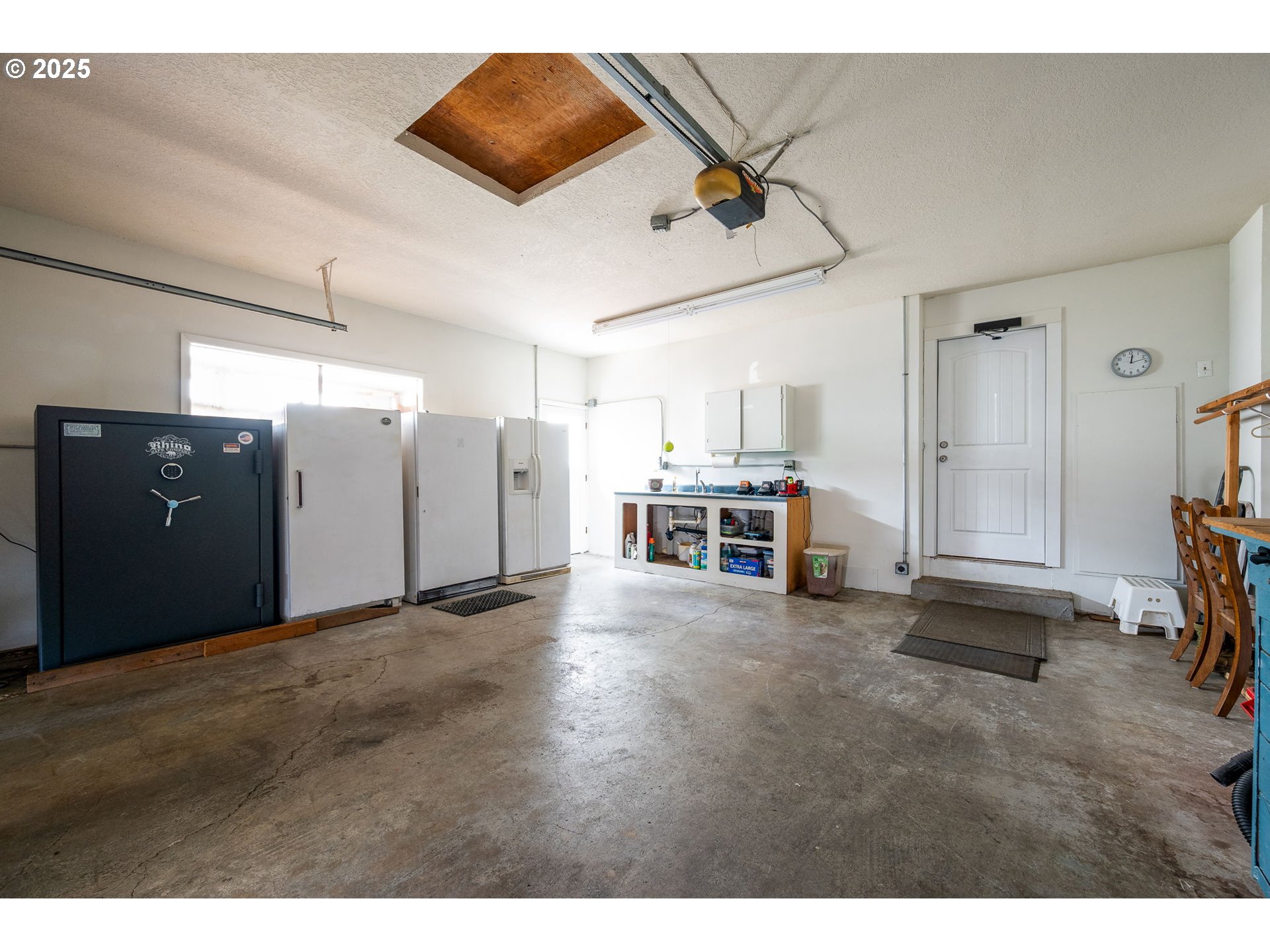 29497 South Meridian Road Hubbard, OR 97032 - Photo 38 of 46