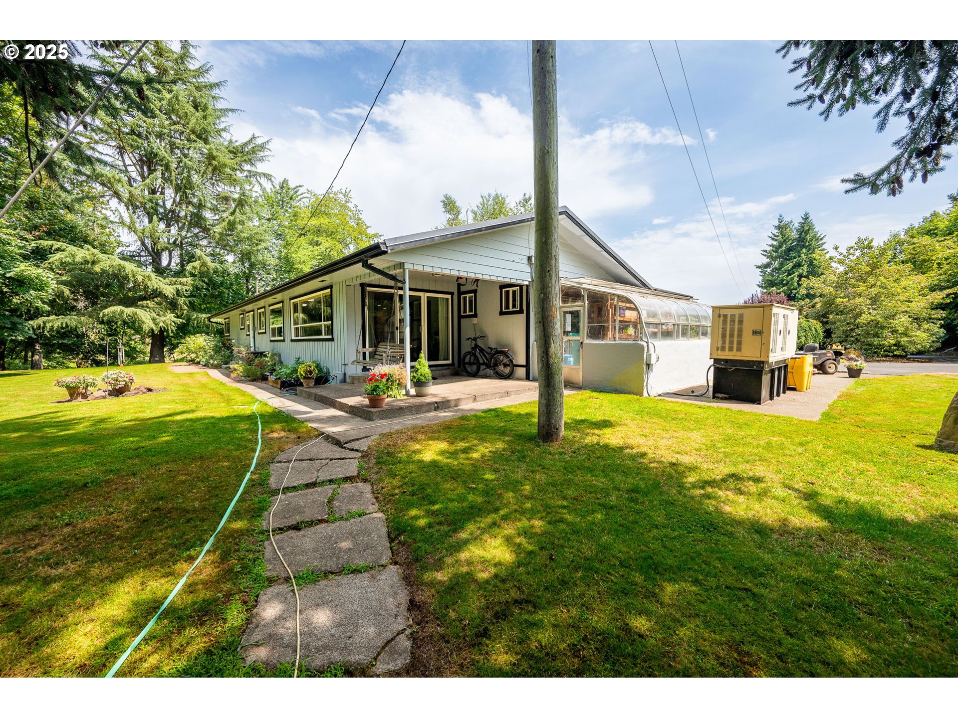 29497 South Meridian Road Hubbard, OR 97032 - Photo 7 of 46