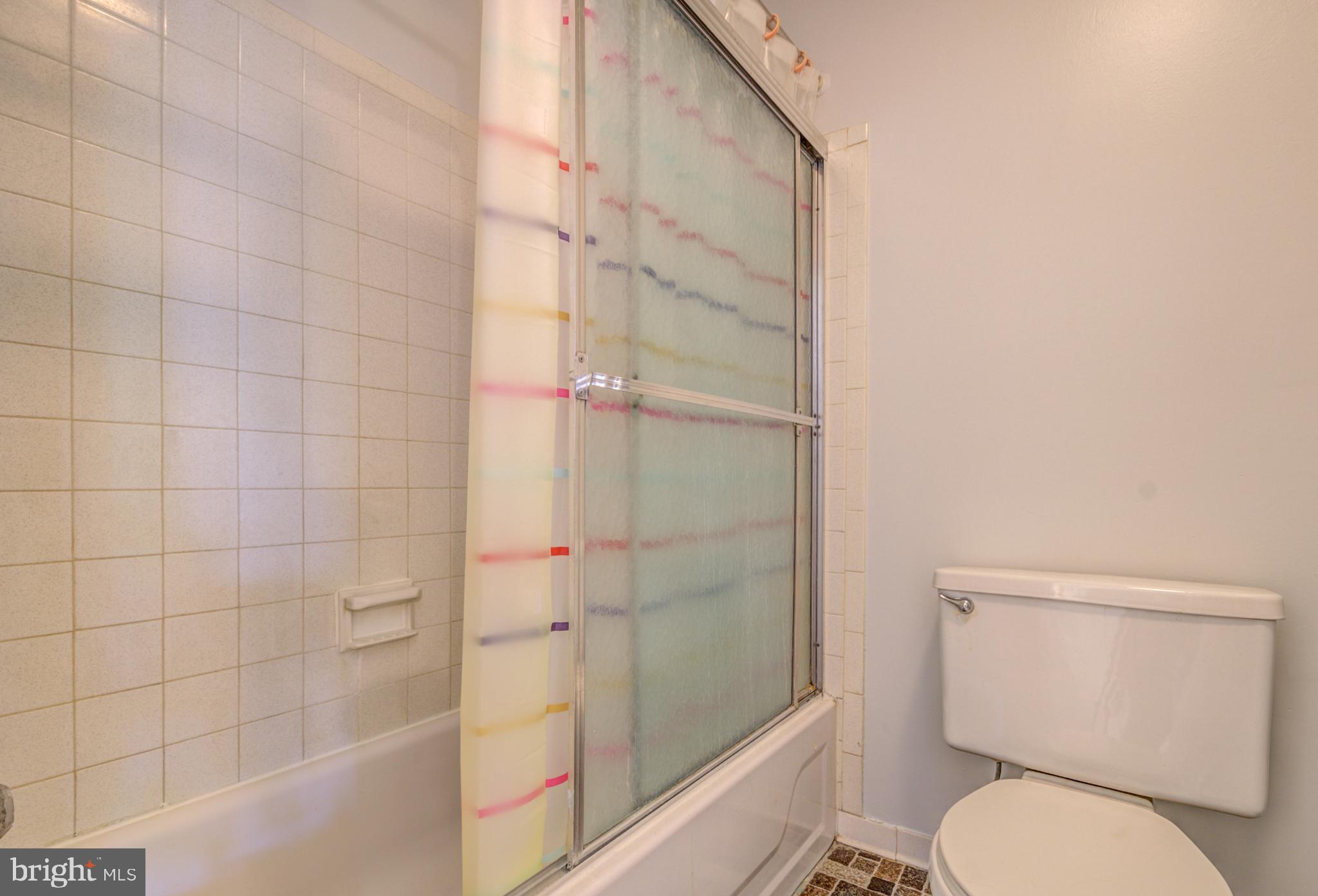 6250 Edsall Road, Unit 403 Alexandria, VA 22312 - Photo 18 of 26