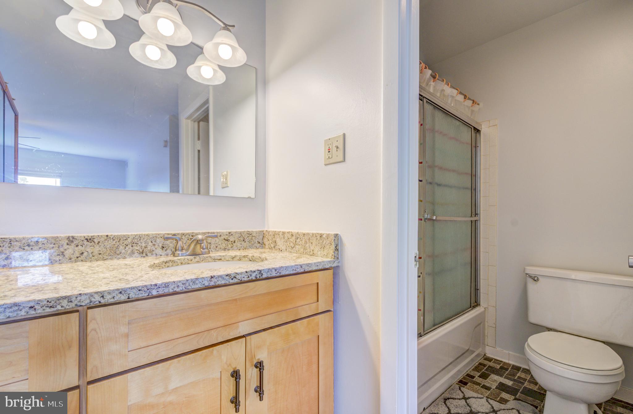 6250 Edsall Road, Unit 403 Alexandria, VA 22312 - Photo 19 of 26