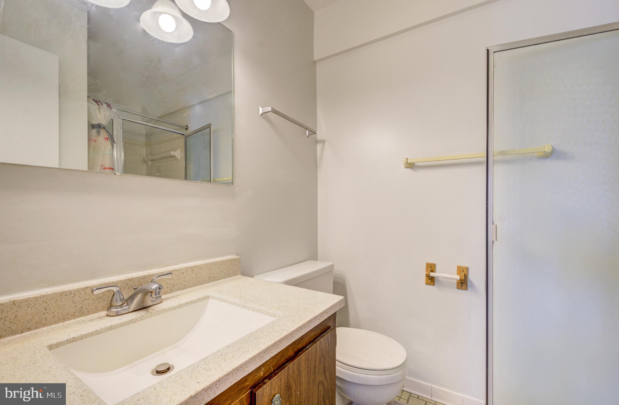 6250 Edsall Road, Unit 403 Alexandria, VA 22312 - Photo 20 of 26