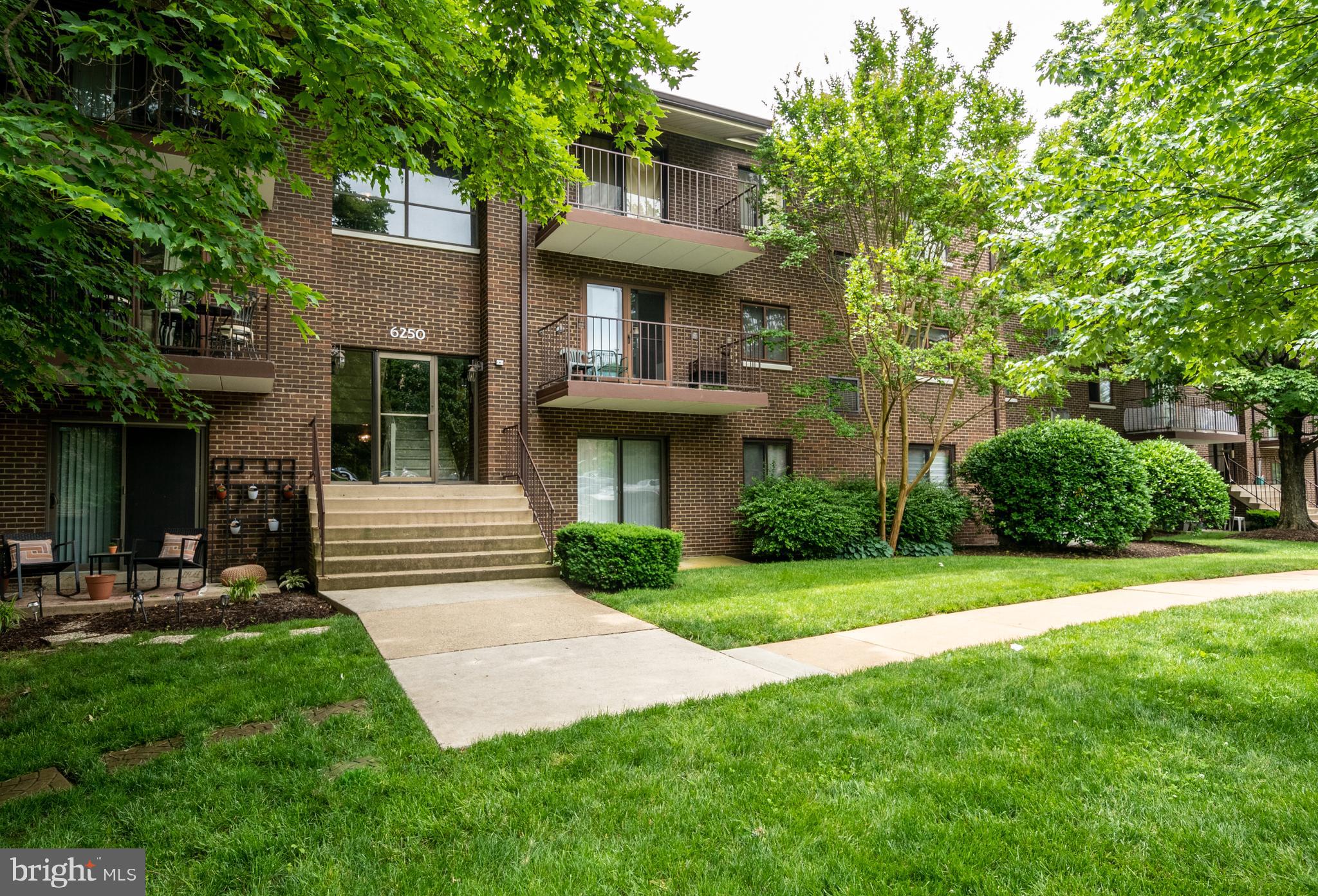 6250 Edsall Road, Unit 403 Alexandria, VA 22312 - Photo 2 of 26