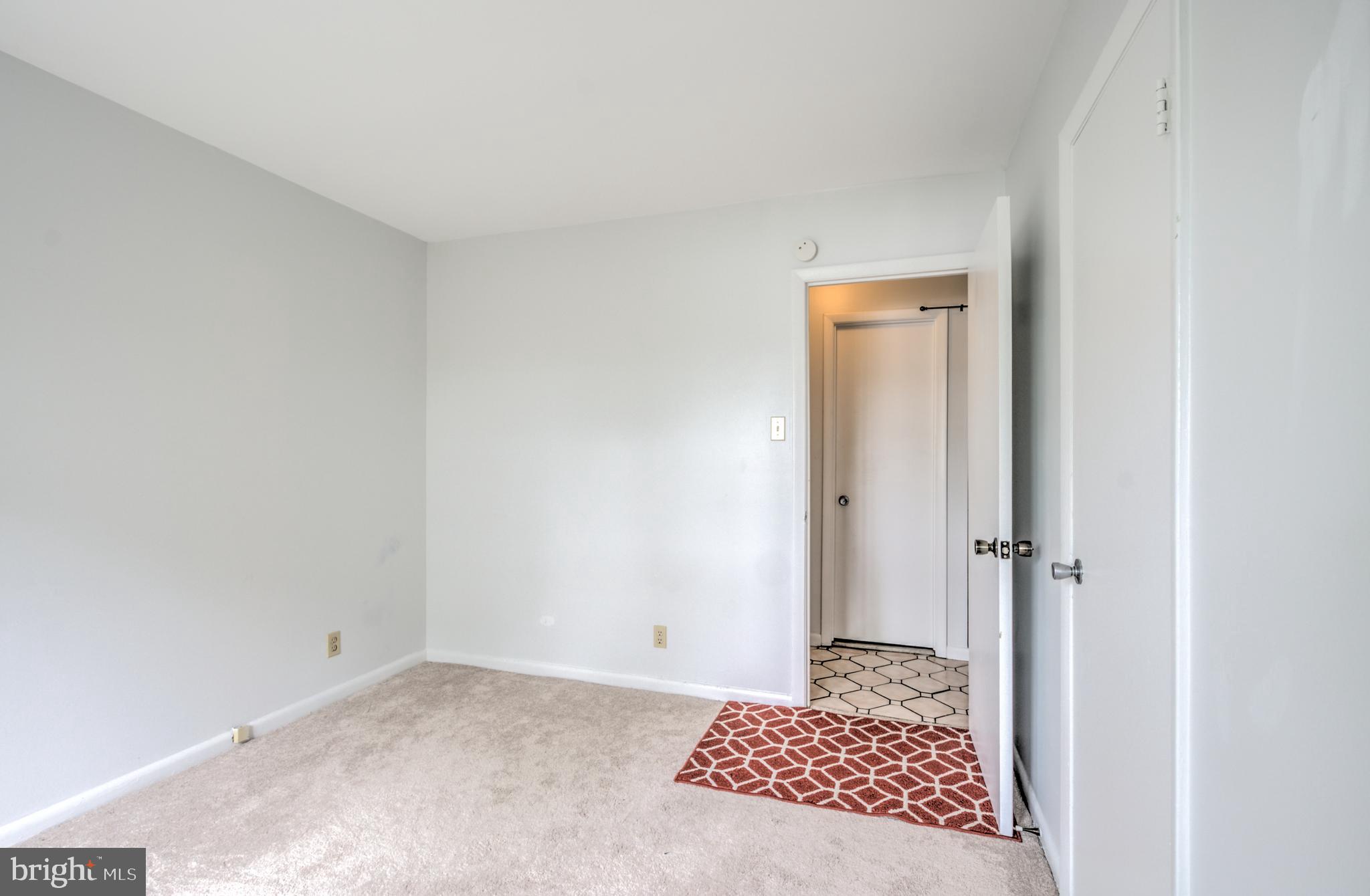 6250 Edsall Road, Unit 403 Alexandria, VA 22312 - Photo 4 of 26