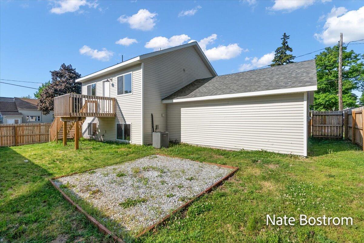 1271 Spring Street Muskegon, MI 49442 - Photo 6 of 31 35-1271 Spring St WM-6