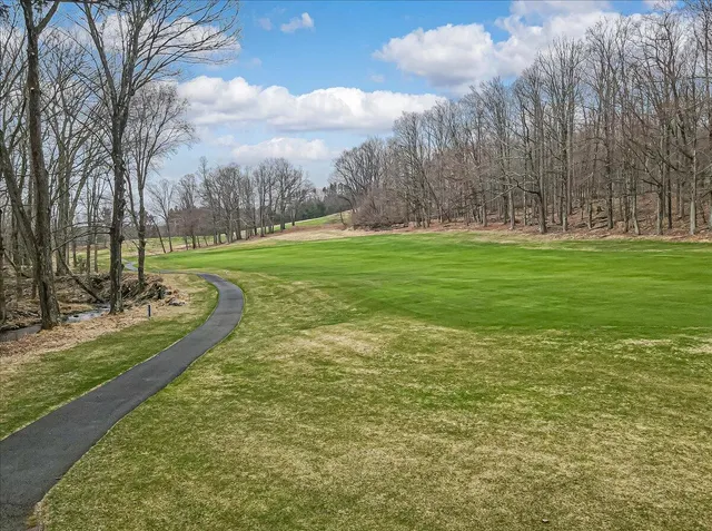 $199,000 | 2181 Oak Hill Drive, Canadensis, PA 18325