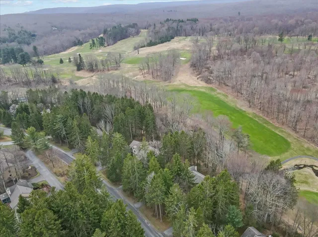 $199,000 | 2181 Oak Hill Drive, Canadensis, PA 18325