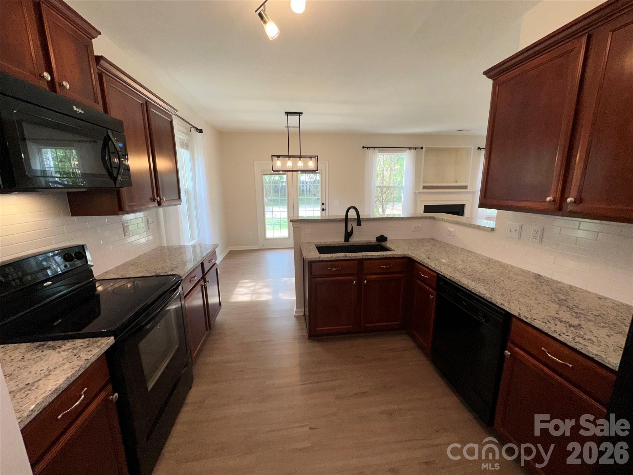 6102 Firethorne Lane Concord, NC 28025 - Photo 7 of 41
