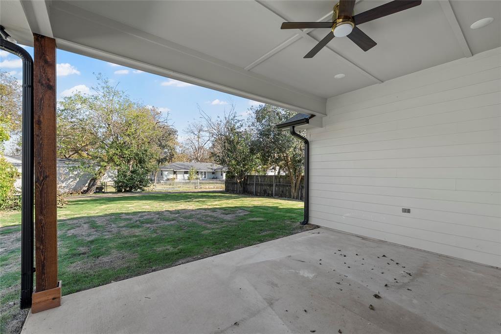 603 South Harrison Street West, TX 76691 - Photo 26 of 30 a view of a porch with a big yard