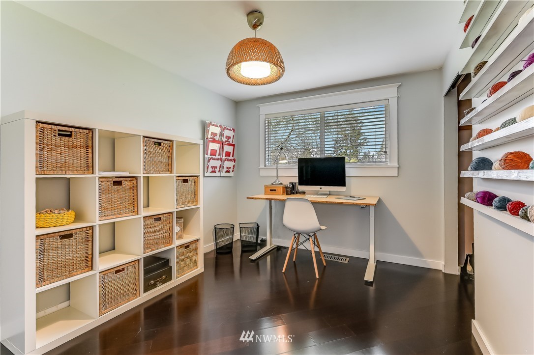 7916 199th Street Southwest Edmonds, WA 98026 - Photo 18 of 25 Gallery Image 18