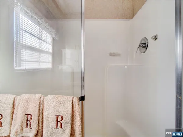 $90,000 | 17 East 6th Street, Moonachie, NJ 07074