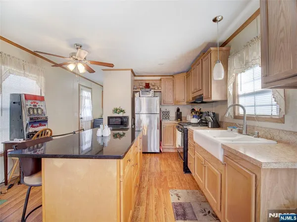 $90,000 | 17 East 6th Street, Moonachie, NJ 07074