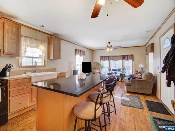 $90,000 | 17 East 6th Street, Moonachie, NJ 07074