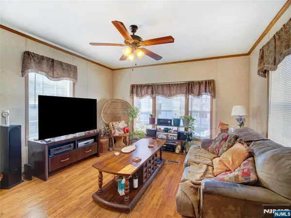 $90,000 | 17 East 6th Street, Moonachie, NJ 07074