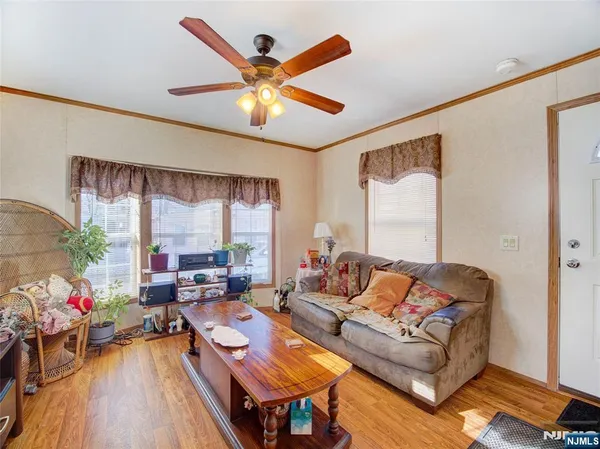 $90,000 | 17 East 6th Street, Moonachie, NJ 07074