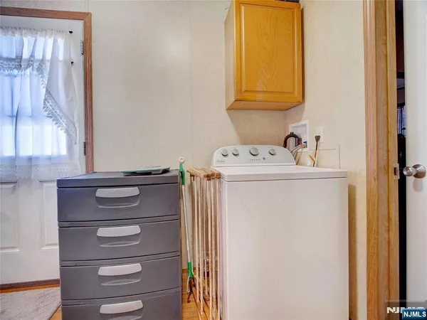 $90,000 | 17 East 6th Street, Moonachie, NJ 07074