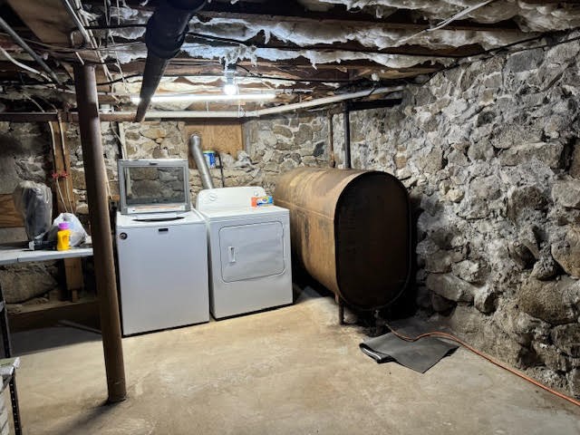 1533 Hope Road Cranston, RI 02831 - Photo 27 of 39