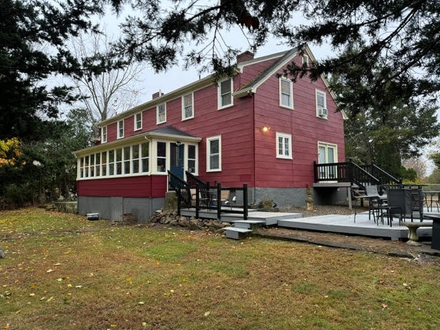 1533 Hope Road Cranston, RI 02831 - Photo 36 of 39