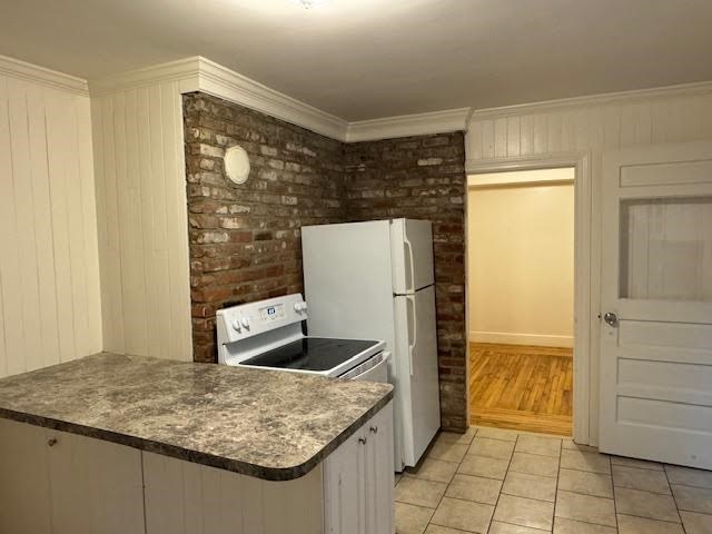 1533 Hope Road Cranston, RI 02831 - Photo 5 of 39