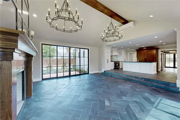 $2,400,000 | 308 Pershing Avenue, College Station, TX 77840