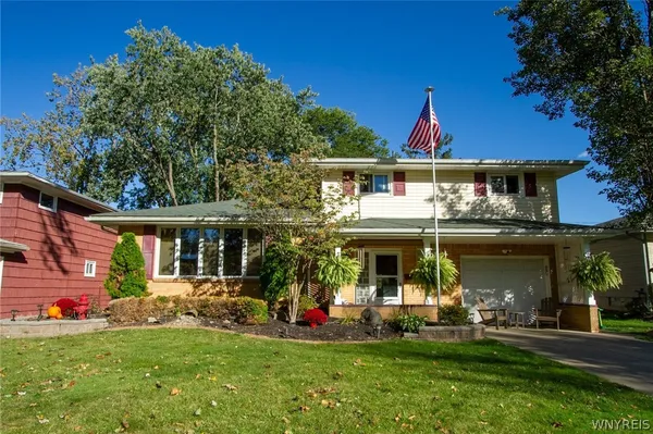 $330,000 | 132 Lawnwood Drive, Amherst, NY 14228