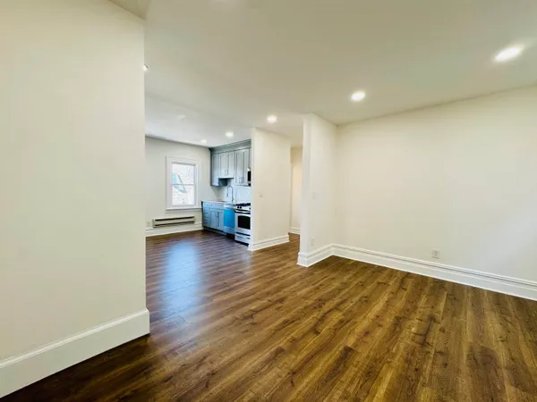 $2,200 | 69 West 39th Street, Unit 3, Bayonne, NJ 07002