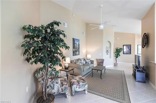 $474,900 | 3054 Driftwood Way, Unit 4502, Naples, FL 34109