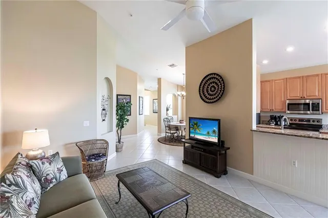 $474,900 | 3054 Driftwood Way, Unit 4502, Naples, FL 34109
