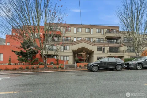 a car parked in front of a building