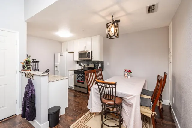 $259,000 | 8020 Walerga Road, Unit 1238, Antelope, CA 95843