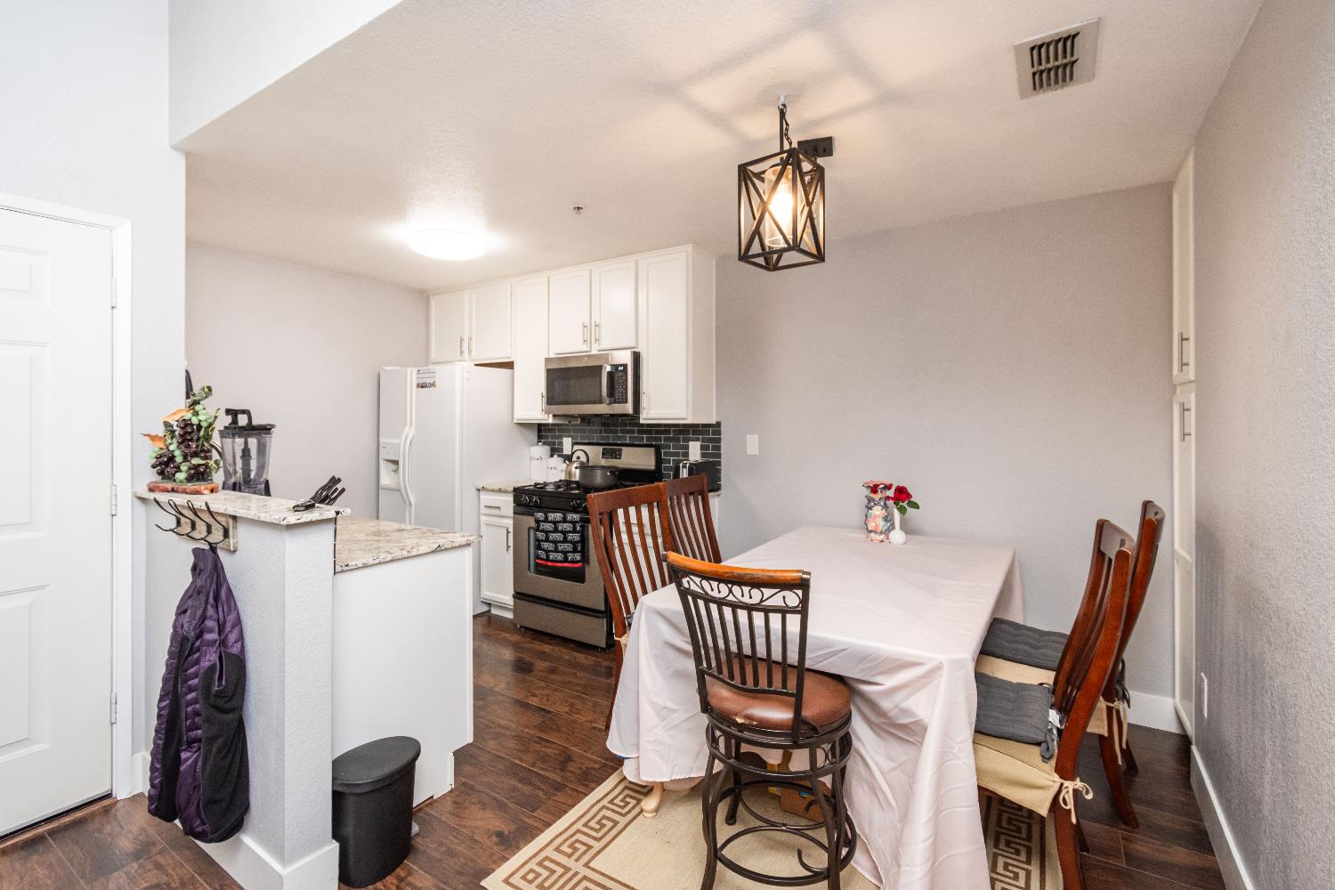8020 Walerga Road, Unit 1238 Antelope, CA 95843 - Photo 16 of 22 a view of a dining room with furniture