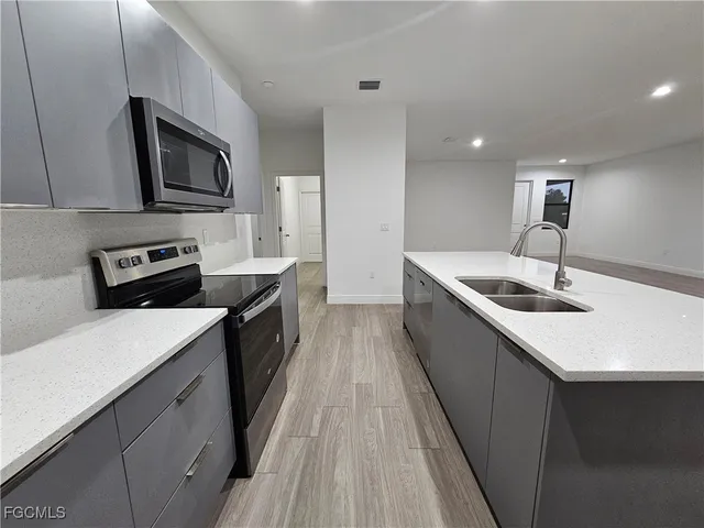 $2,800 | 5002 Gramercy Road, LaBelle, FL 33935