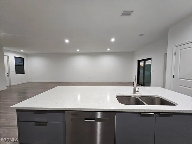 $2,800 | 5002 Gramercy Road, LaBelle, FL 33935