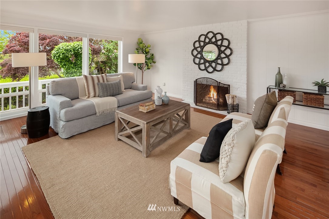 3338 9th Avenue West Seattle, WA 98119 - Photo 4 of 25
