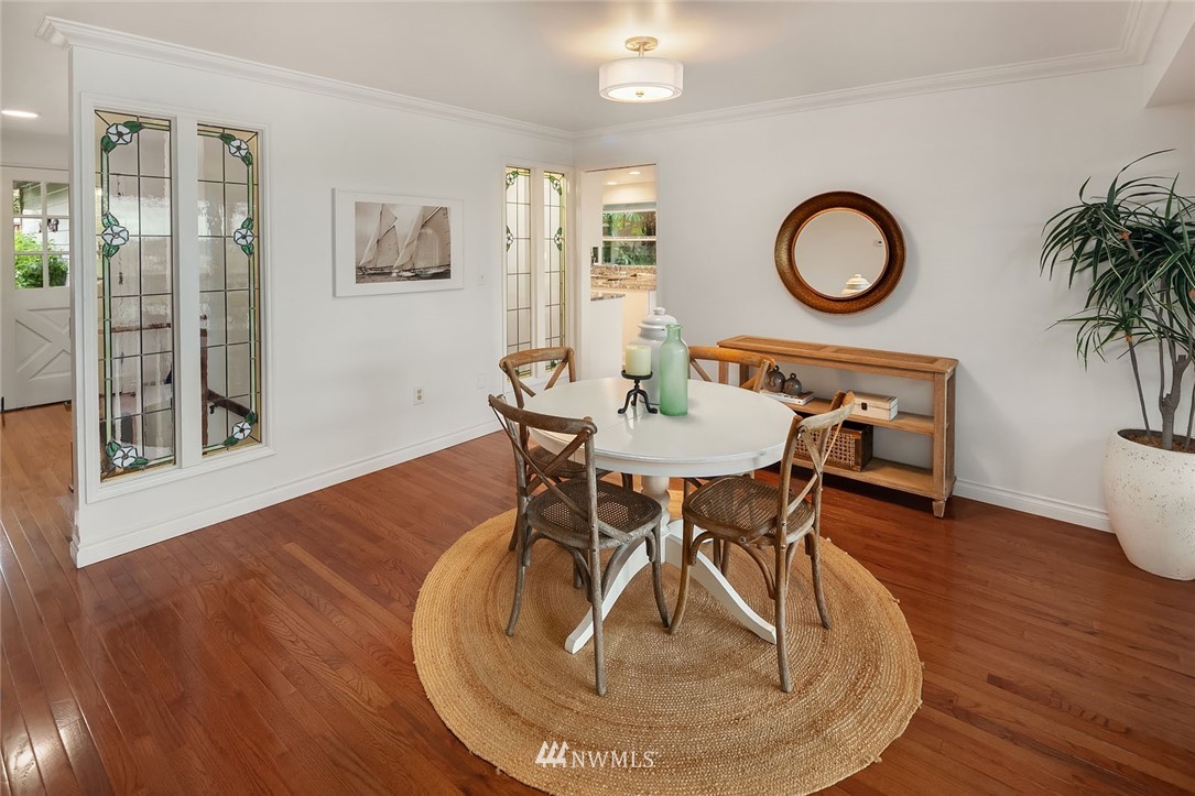 3338 9th Avenue West Seattle, WA 98119 - Photo 5 of 25