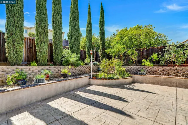 $879,900 | 4007 Oak Knoll Street, Antioch, CA 94509