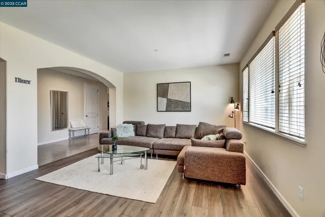 $879,900 | 4007 Oak Knoll Street, Antioch, CA 94509