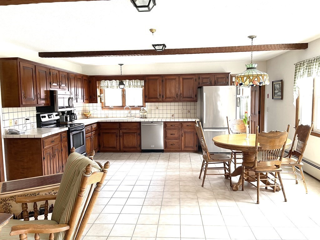 360 Main Road Westhampton, MA 01027 - Photo 7 of 42