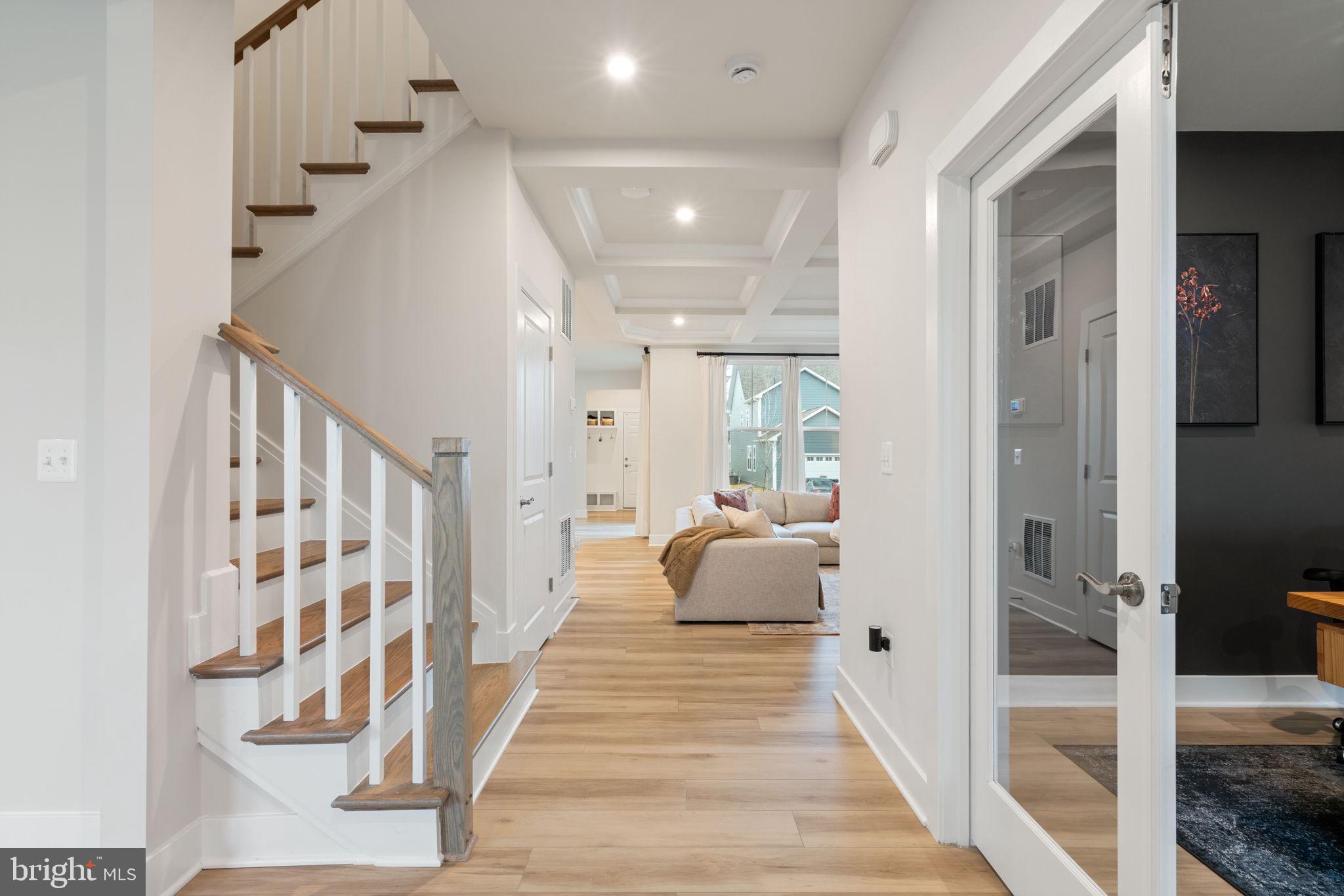 1924 Serviceberry Road Dumfries, VA 22026 - Photo 4 of 86 Foyer Entry