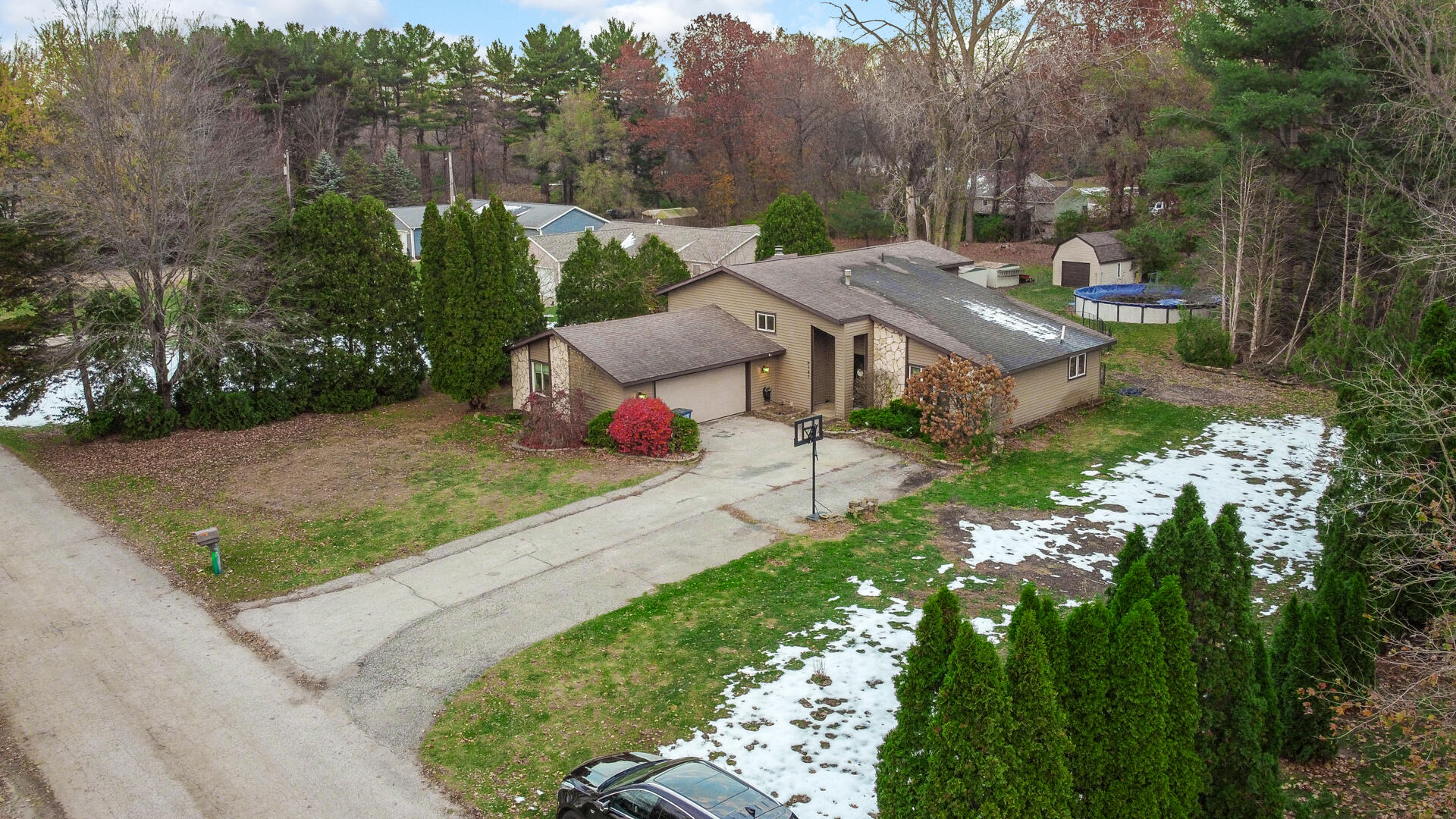 6747 West 450 Road North Michigan City, IN 46360 - Photo 3 of 37