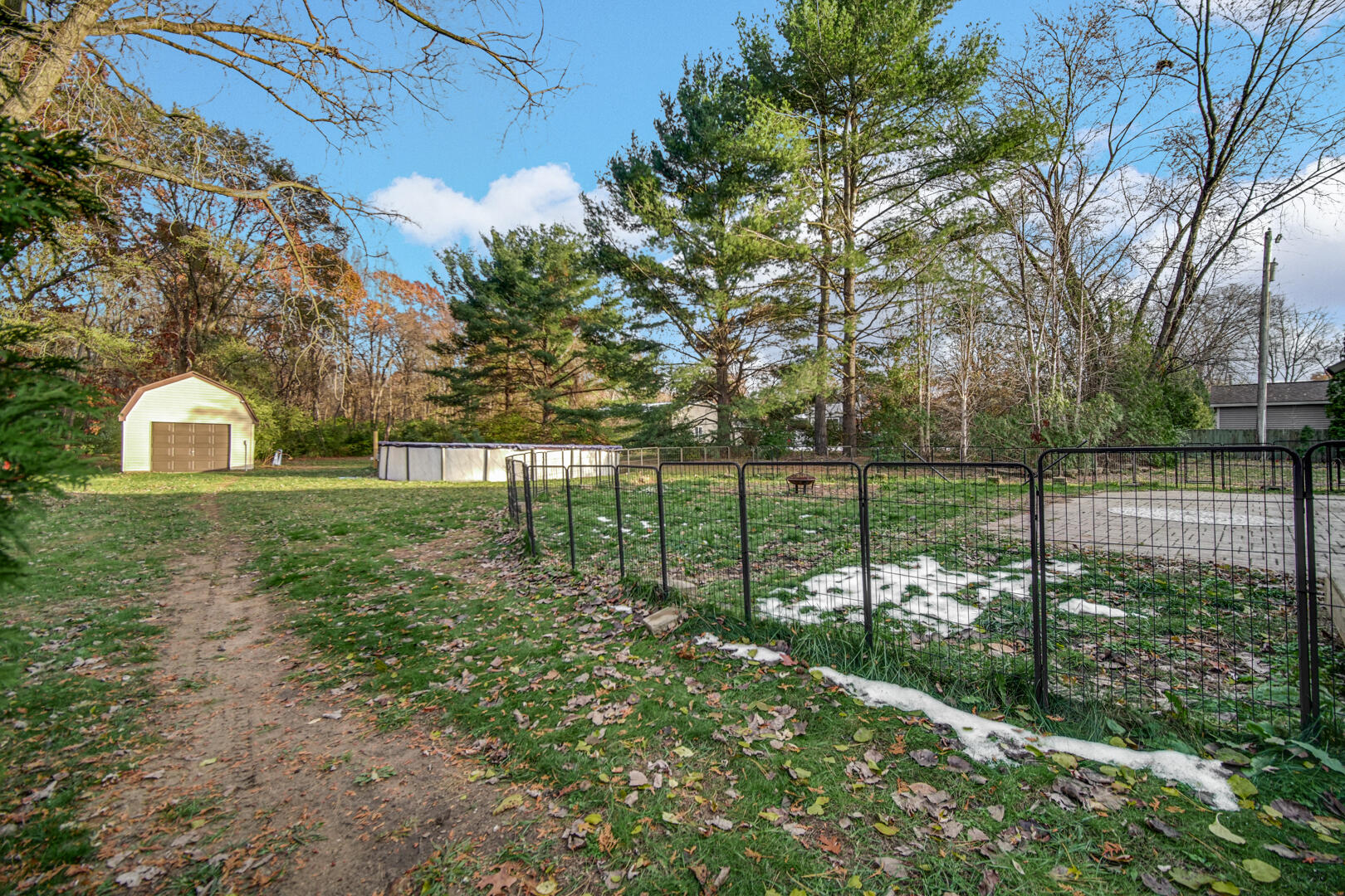 6747 West 450 Road North Michigan City, IN 46360 - Photo 31 of 37 a view of a yard with plants and trees