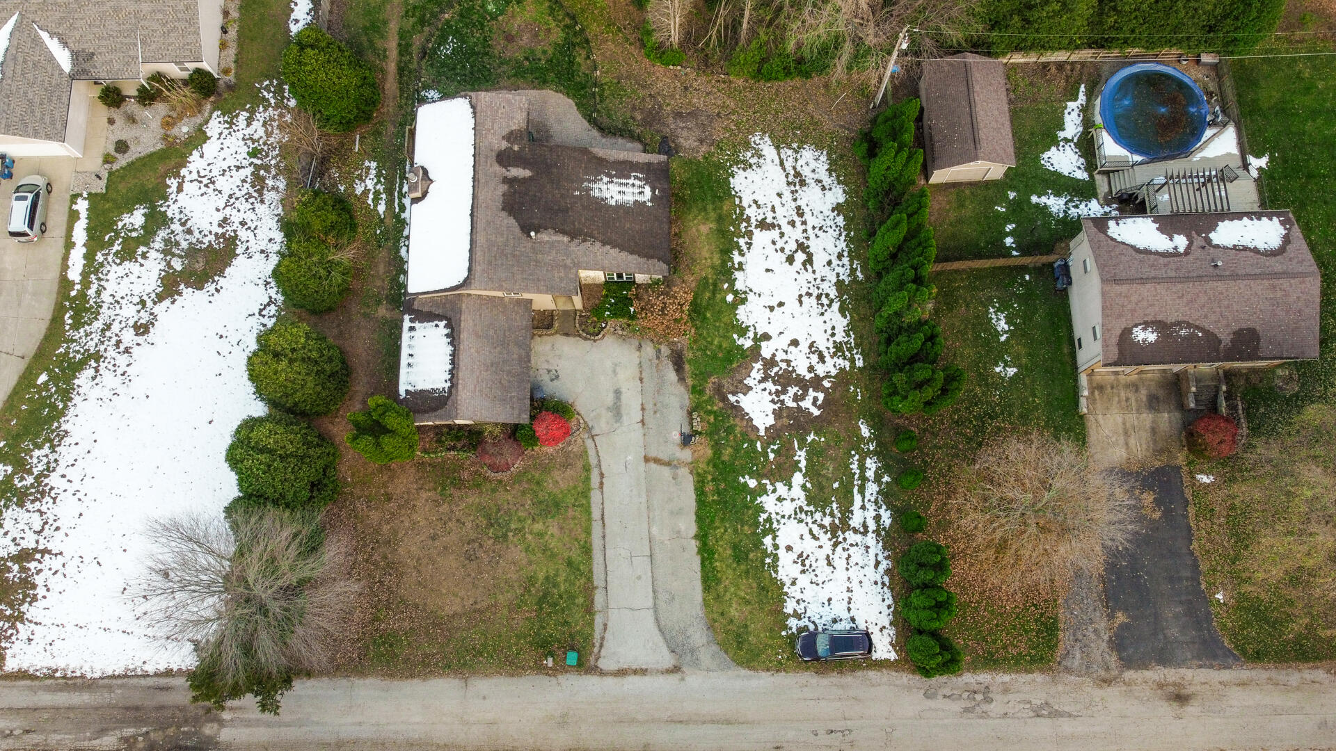 6747 West 450 Road North Michigan City, IN 46360 - Photo 34 of 37 an aerial view of a house