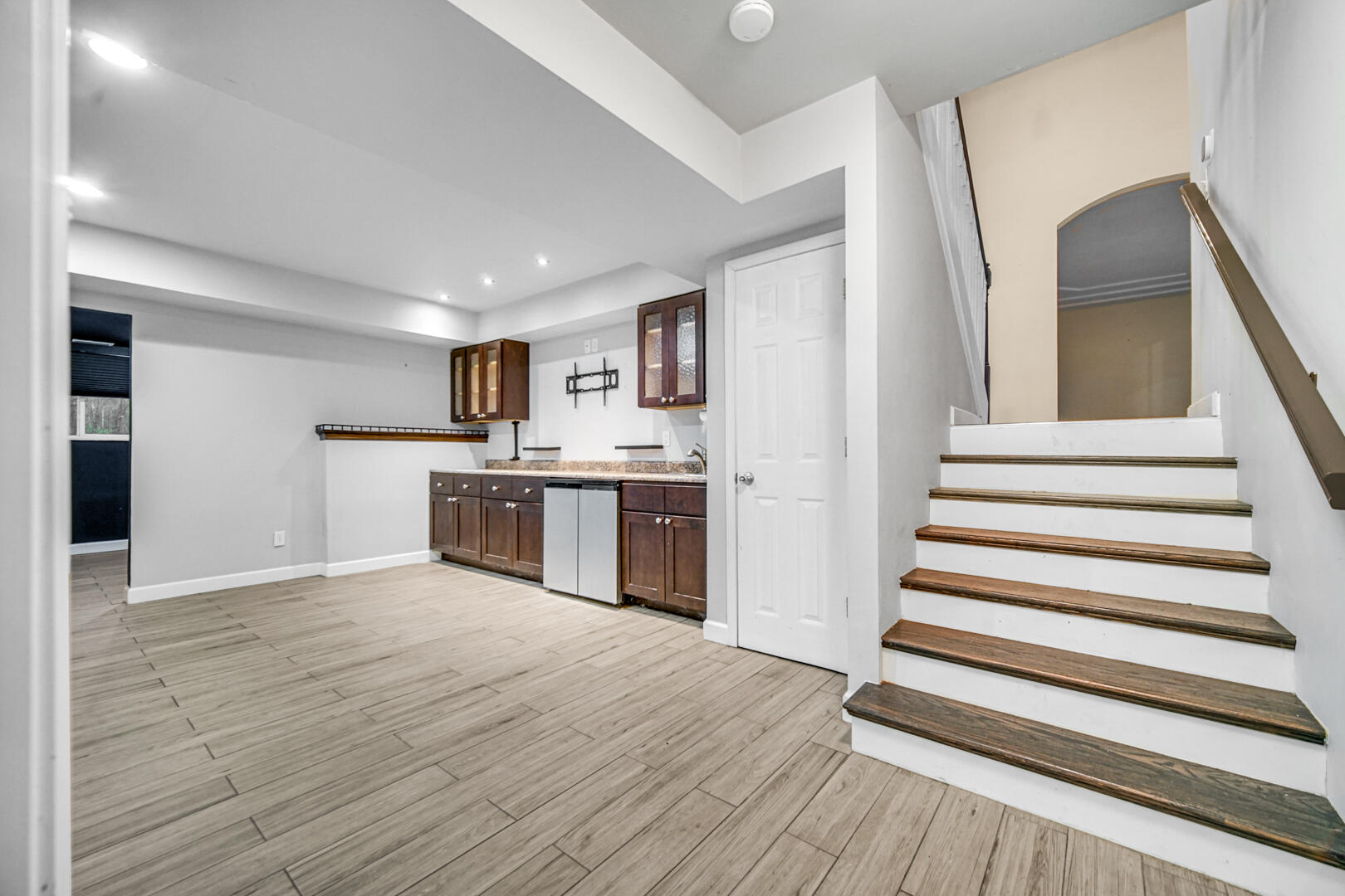 6747 West 450 Road North Michigan City, IN 46360 - Photo 10 of 37 a view of kitchen with wooden floor and electronic appliances