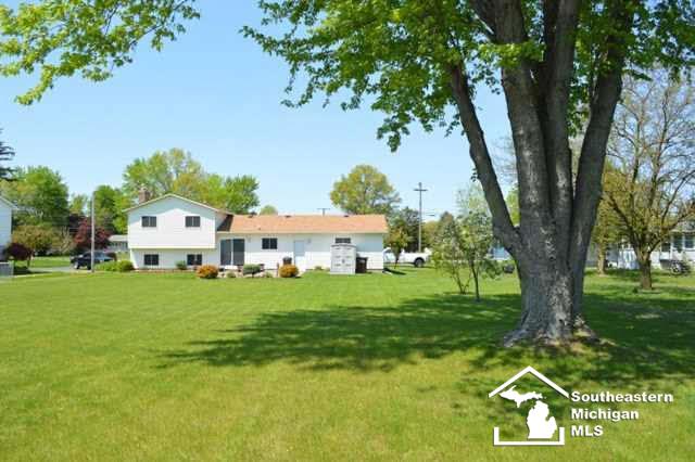 11432 Grafton Road Carleton, MI 48117 - Photo 27 of 33